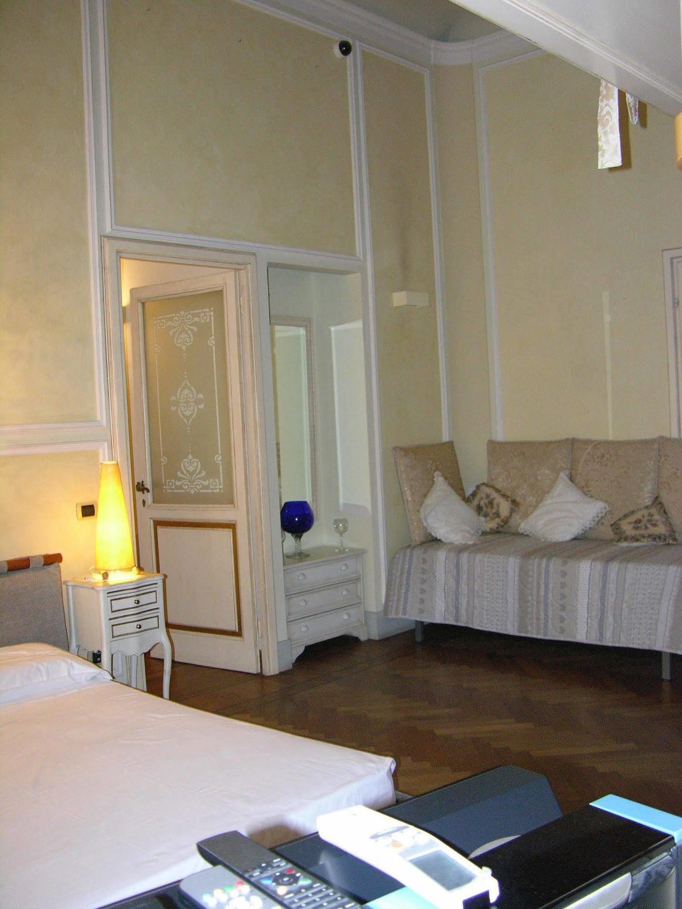 Booking Firenze Appartamenti Buitenkant foto